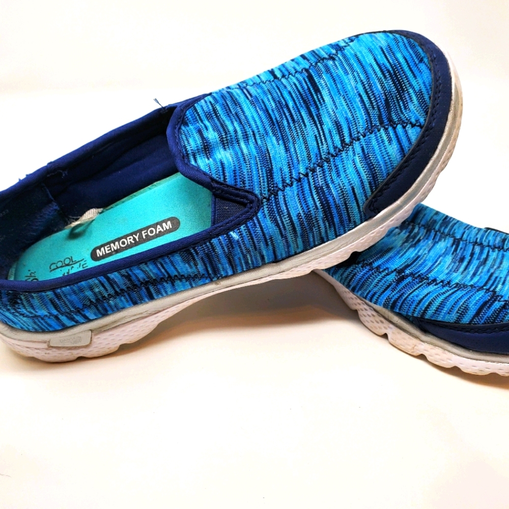 Memory foam slip on shoes